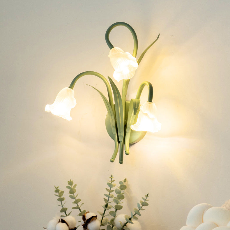 BlossomBeam | Elegante Bloem Wandlamp - Ijzer & Glas, Modern Bloemmotief voor Woonkamer & Slaapkamer