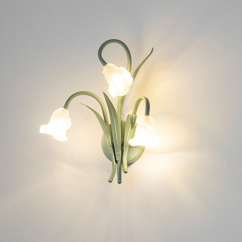 BlossomBeam | Elegante Bloem Wandlamp - Ijzer & Glas, Modern Bloemmotief voor Woonkamer & Slaapkamer