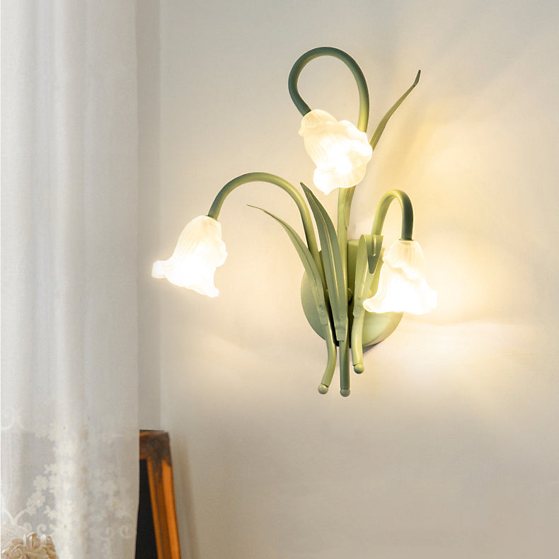 BlossomBeam | Elegante Bloem Wandlamp - Ijzer & Glas, Modern Bloemmotief voor Woonkamer & Slaapkamer