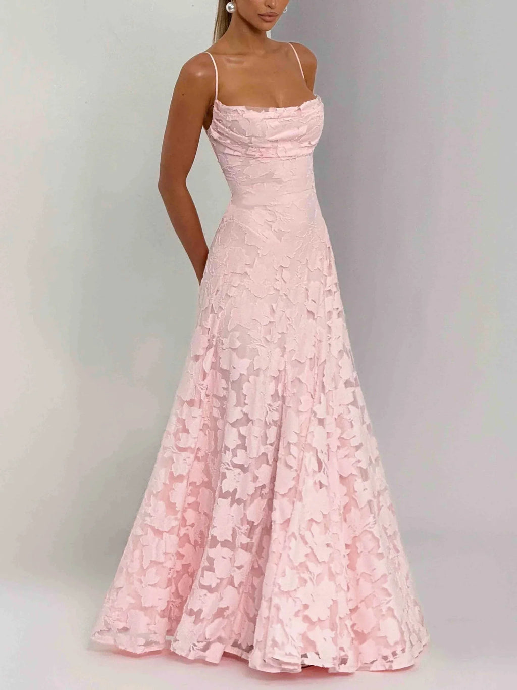 Ivy | Elegante maxi-jurk voor dames – Lange, soepel vallende jurk met kanten details
