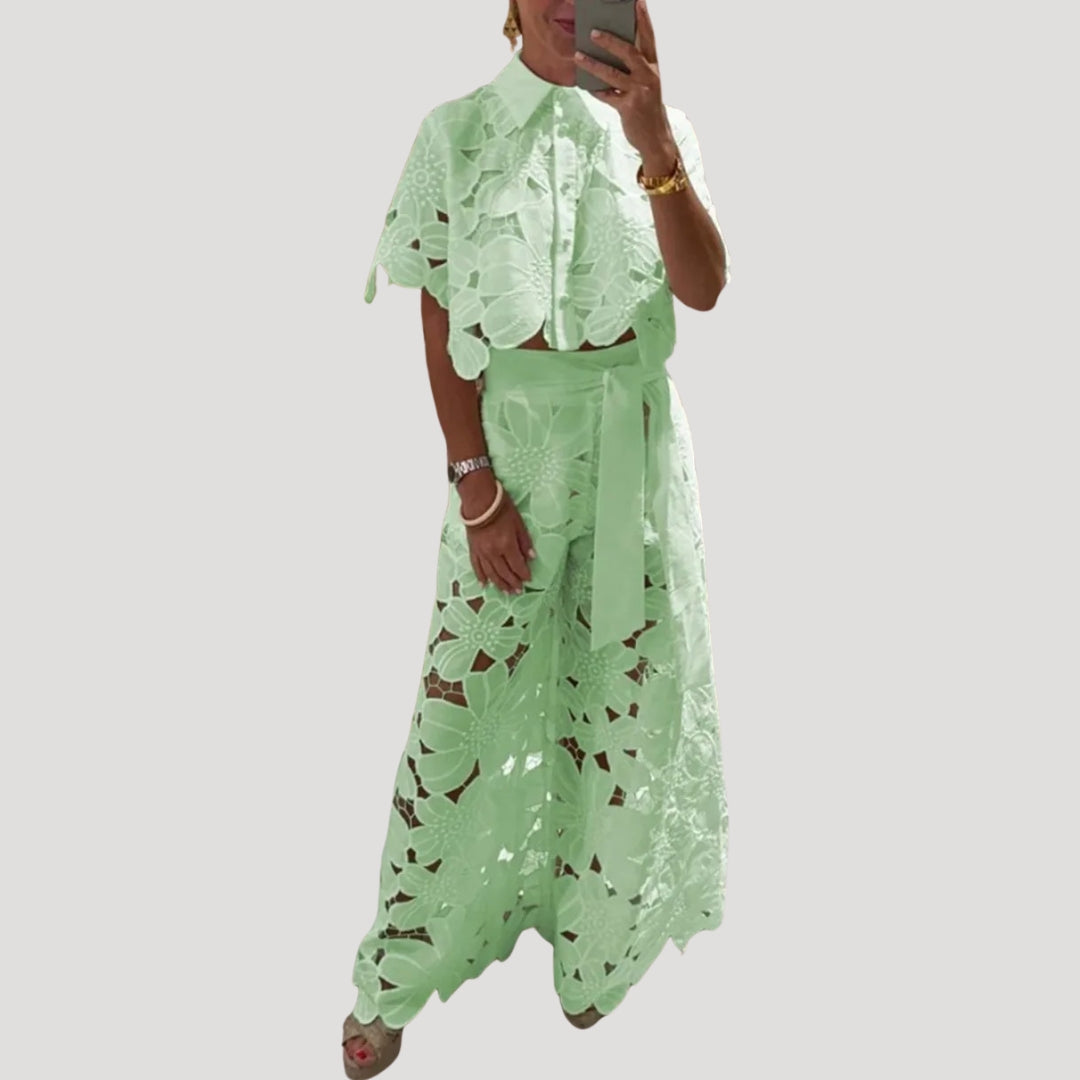Bella | Tweedelige set met kant voor dames – Elegante outfit bestaande uit een bijpassend topje en rokje
