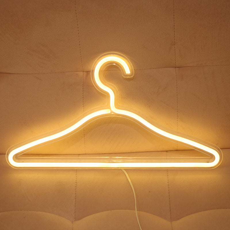 GlowHanger | Verlichte LED-kleerhangers – Moderne oplaadbare kastverlichting