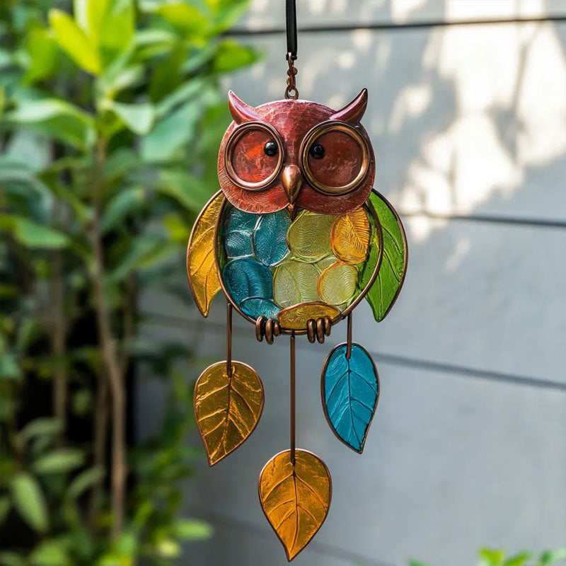 OwlAura | Hangende uil decoratie – Kleurrijke hars bladvang windgong, metalen tuin- en raamdecoratie