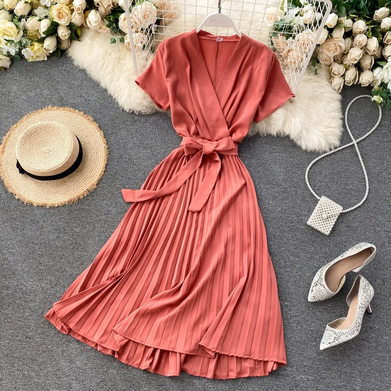 Azae | Geplooide midi-jurk voor dames – elegante A-lijn jurk met hoge taille en V-hals