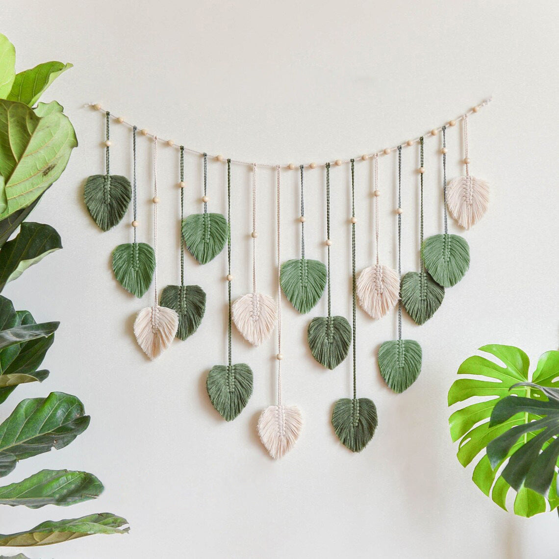 VerdantWeave | Boho Macrame Bladeren Slinger - Boven bed & woondecoratie