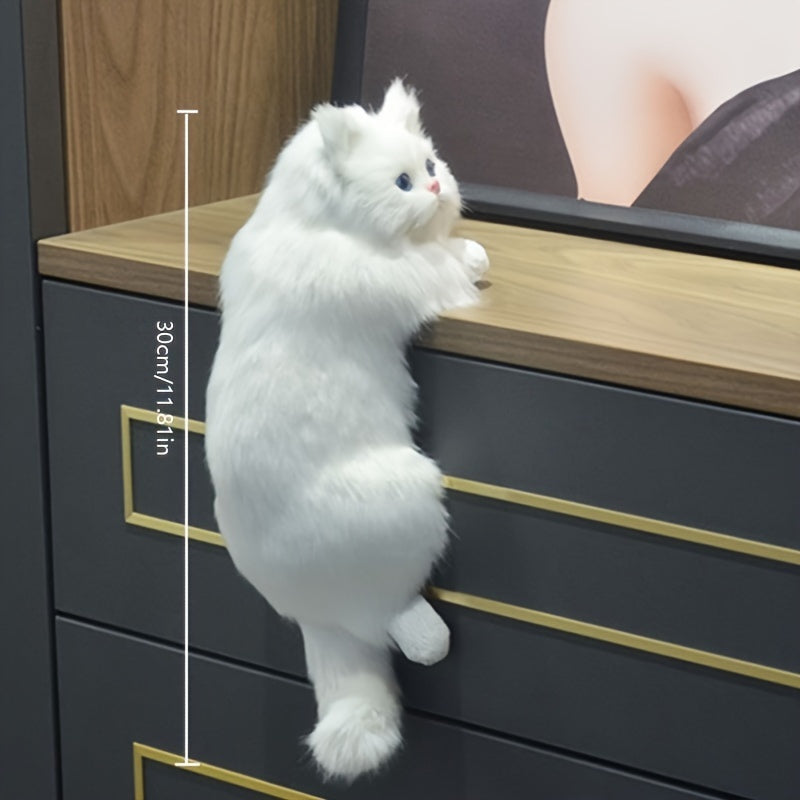 FelineFable | Realistisch pluche kattenspeeltje van hars – decoratie voor binnen en buiten, hangend kattenbeeldje