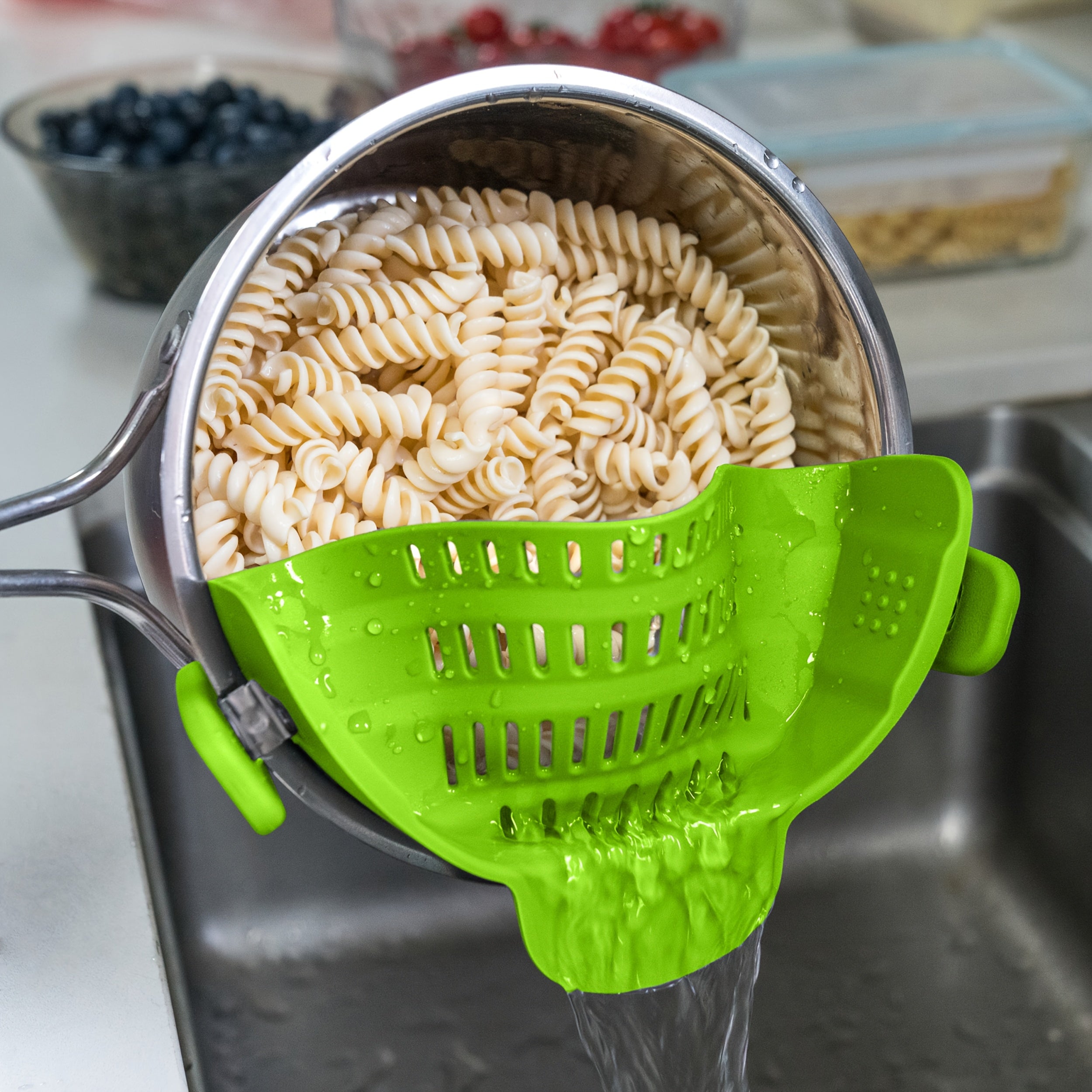 SnapStrain | Clip-on pot- en pannenzeef – Duurzame plastic vergiet voor pasta, groenten en fruit