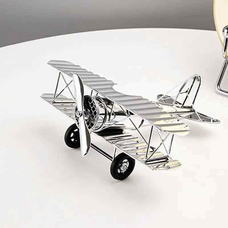 AeroVintage | Vintage Vliegtuig Wanddecoratie - Metalen Retro Luchtvaart Sculptuur, Industriële Woondecoratie
