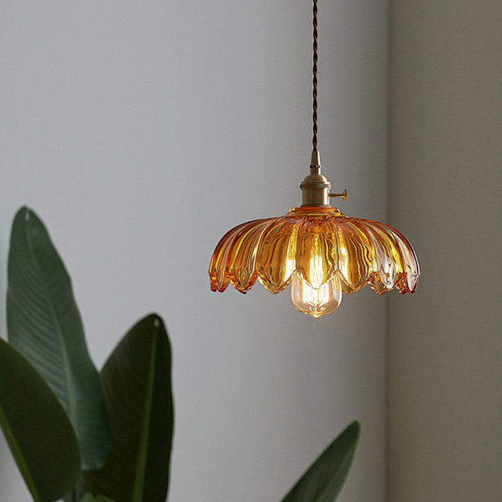 Chrysalis | Vintage Bloemen Hanglamp - Elegante Verlichting voor Retro en Hedendaagse Ruimtes