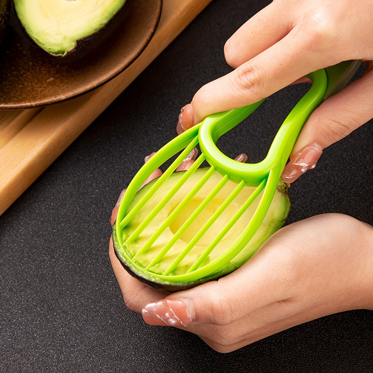 AvoTool | 2-in-1 avocadosnijder en -ontpitter – multifunctioneel keukengadget, dunschiller en fruitsnijder