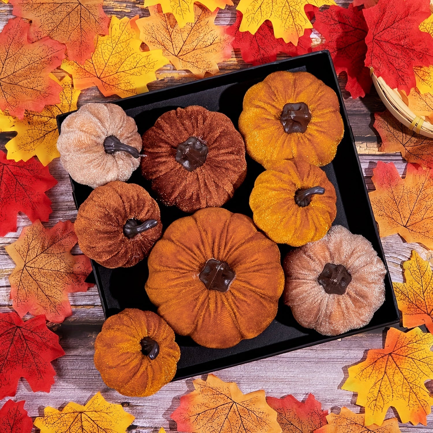 PumpkinPatch | 12 stuks kunstmatige fluwelen pompoenen – schuimrubberen herfstdecoratie & Halloween-tafelversiering