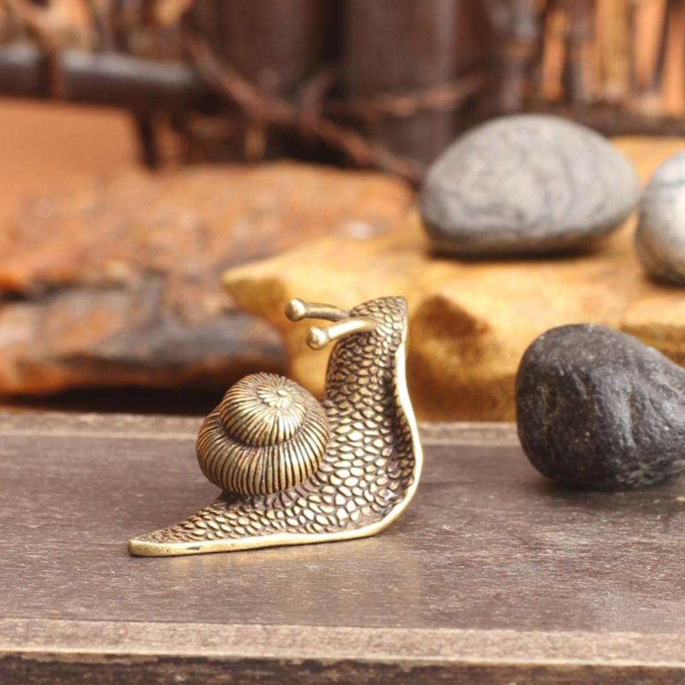 RetroSnail | Vintage slakkenbeeldje – Retro woon- en tuindecoratie, metalen slakkenbeeldje voor op het bureau