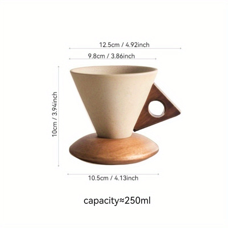 Cuporia | Handgemaakte keramische koffiekop met trechtervormige tuit, houten handvat en onderzetter van echt hout