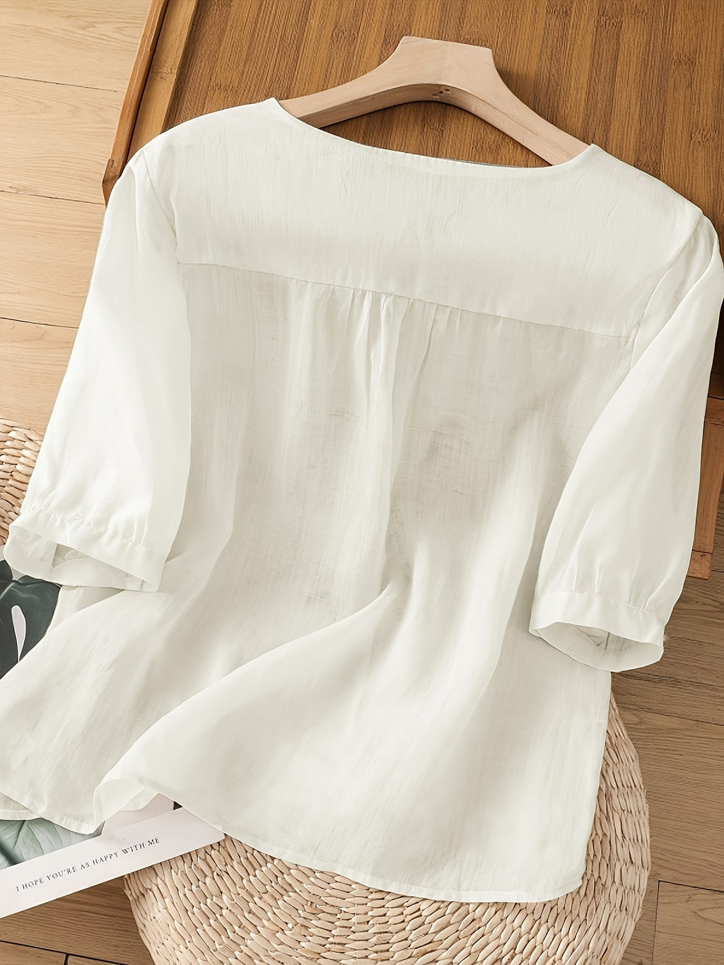 Isolde | Dames zomers T-shirt met geborduurde korte mouwen, comfortabele en ademende casual top