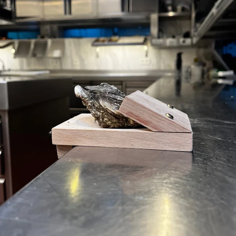 ClamGuard |  Houten handgreep voor oestersnippers - Veilige oesteropener