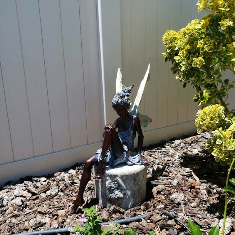 FairyLoom | Zittend Tuinkabouter Elfbeeldje van Hars 23CM – Buiten Fairy Tuinbeeld Decoratie