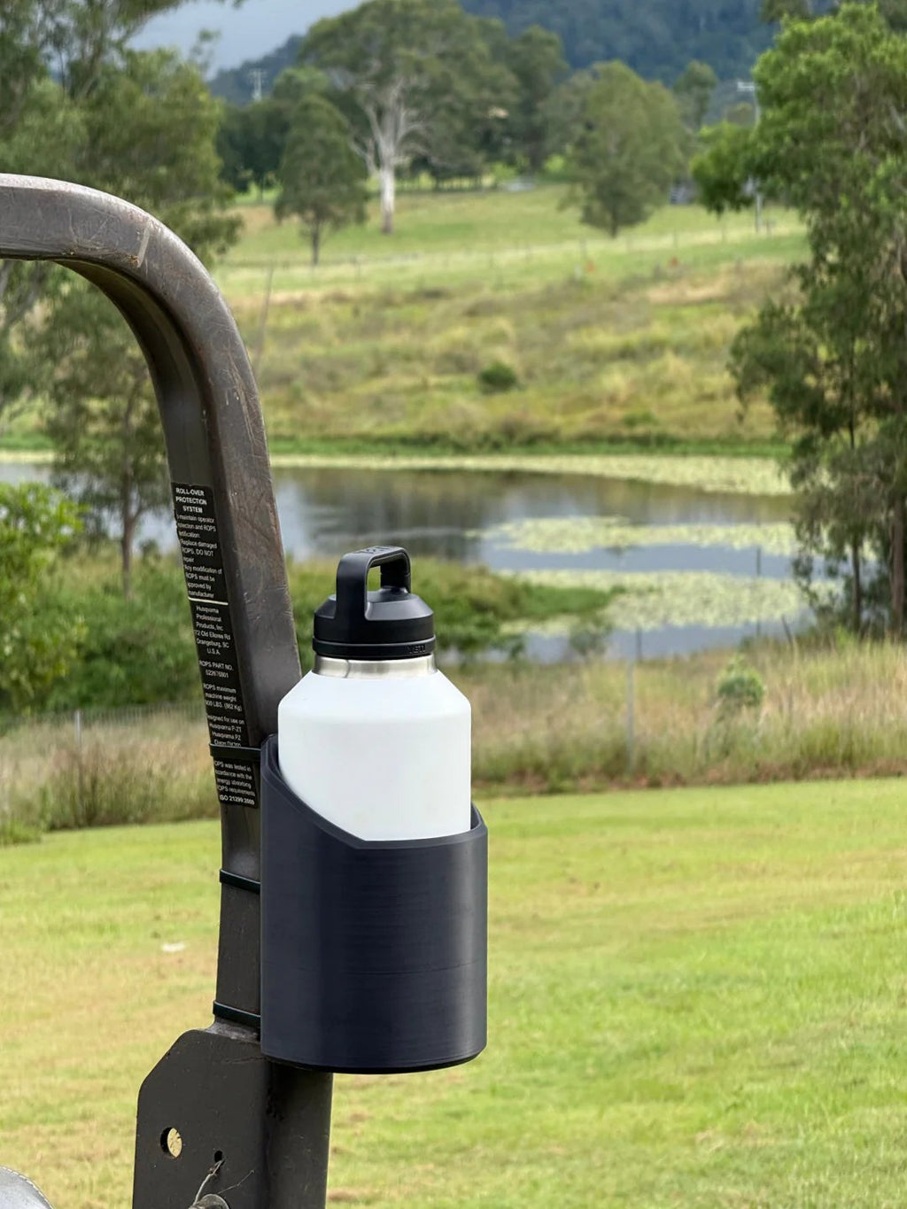 BottleDock | Magnetische flessenhouder – UV-bestendige heavy-duty magnetische bevestiging