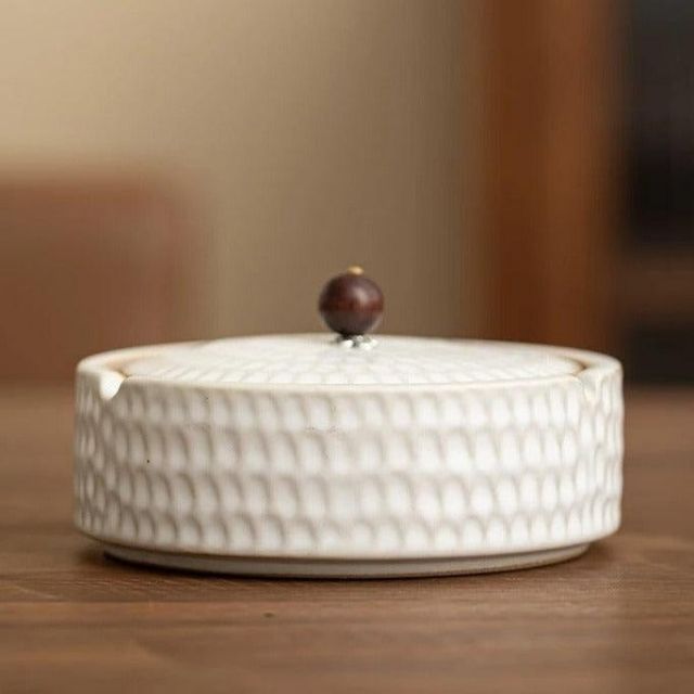 AshVault | Handgemaakte Retro Asbak met Deksel - Vintage Keramisch Rookbakje