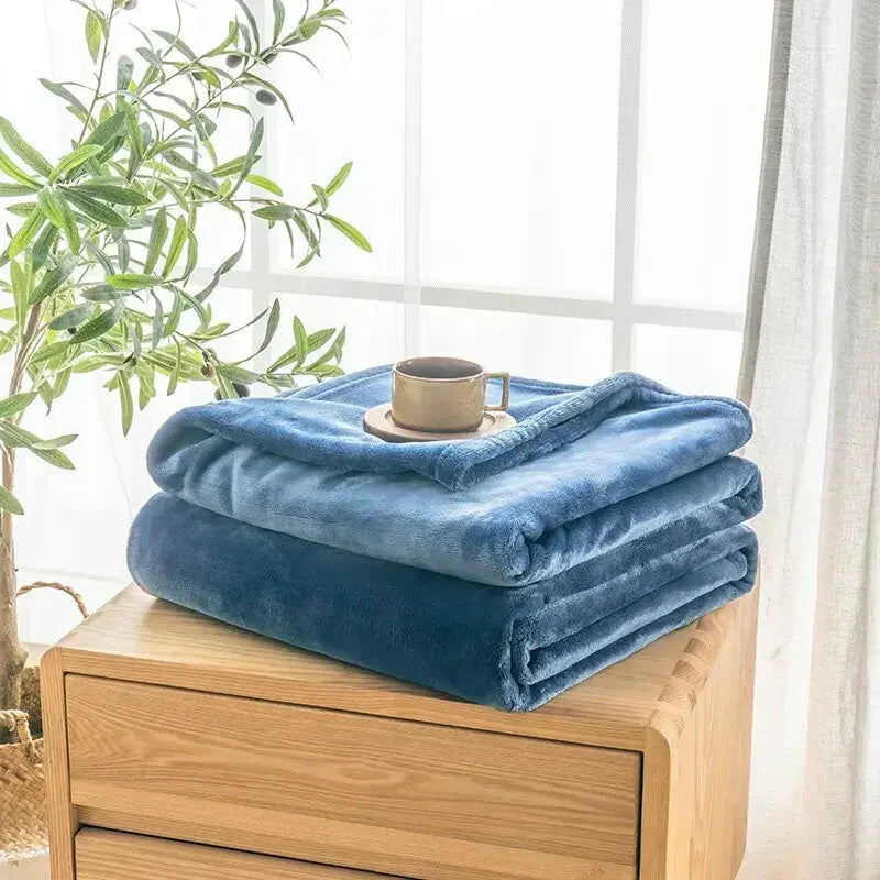 ComfyWrap | Pluche flanellen deken – zachte, knusse, lichtgewicht deken voor op bed, bank en onderweg