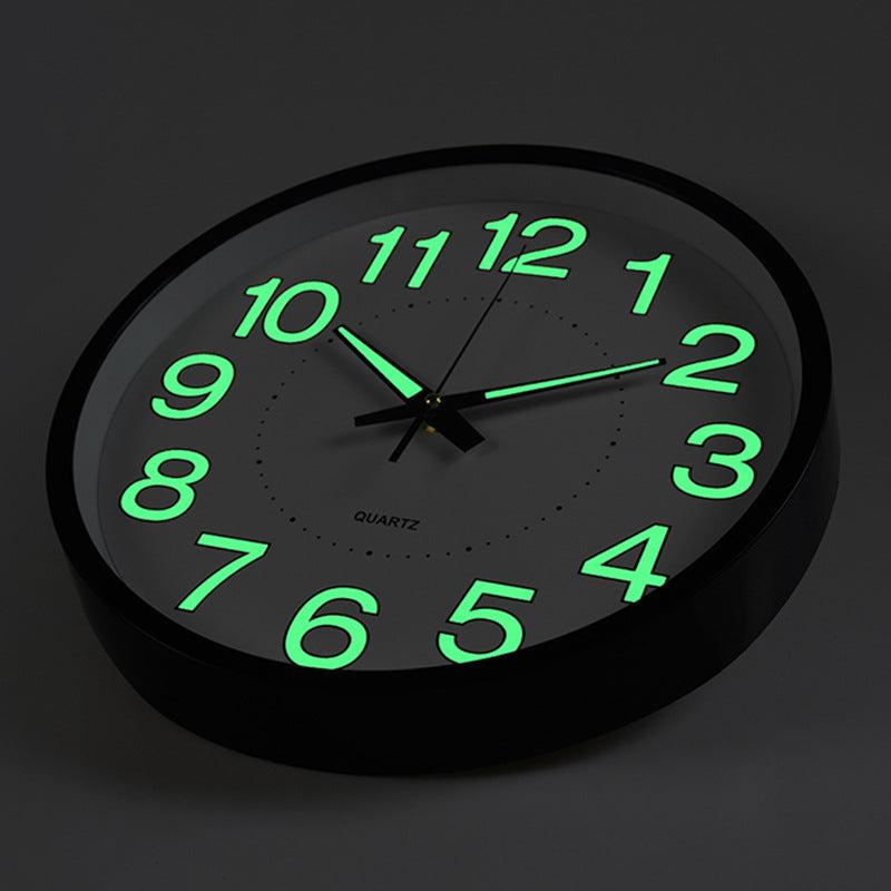 TwilightTick | Glow in the Dark Stille Wandklok - Modern Klassiek Ontwerp