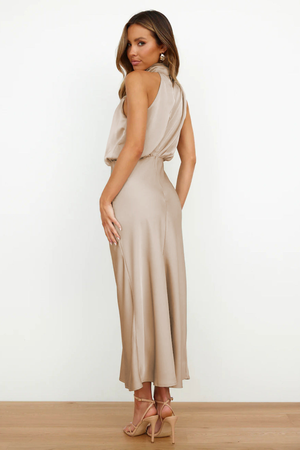 Ayra | Dames satijnen halternek midi-jurk – mouwloze elegante bodycon avond- en feestjurk