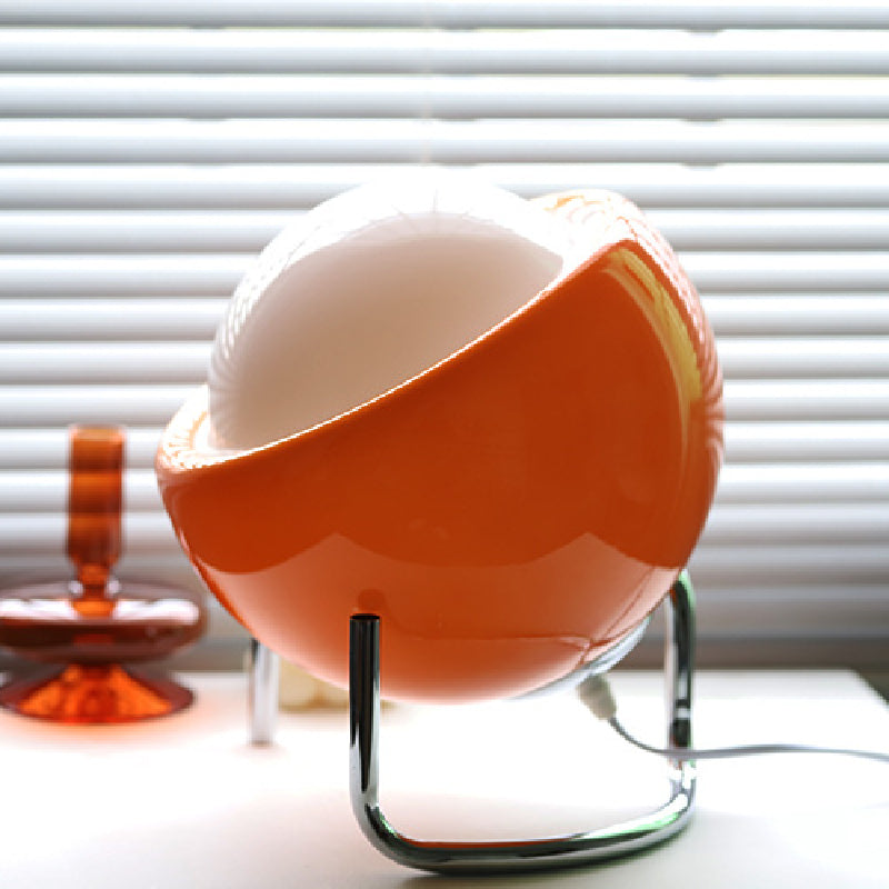 Lampora | Retro Dome Table Lamp - Vintage Indoor Lighting - Bauhaus Style, Medieval-Inspired