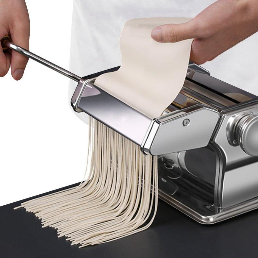 ChefRoll | Handmatige roestvrijstalen pasta- en noedelmaker – verstelbare snijder voor verse zelfgemaakte pasta