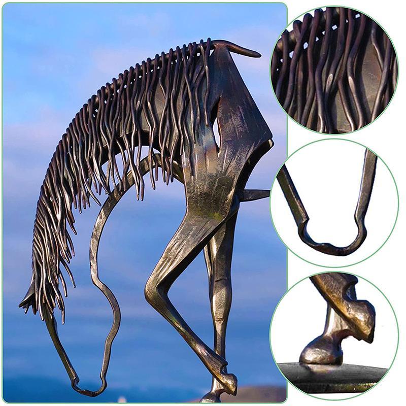 Equestro | Tuinpaardbeeldhouwwerk - Decoratief metalen buitenpaardbeeld voor in de tuin