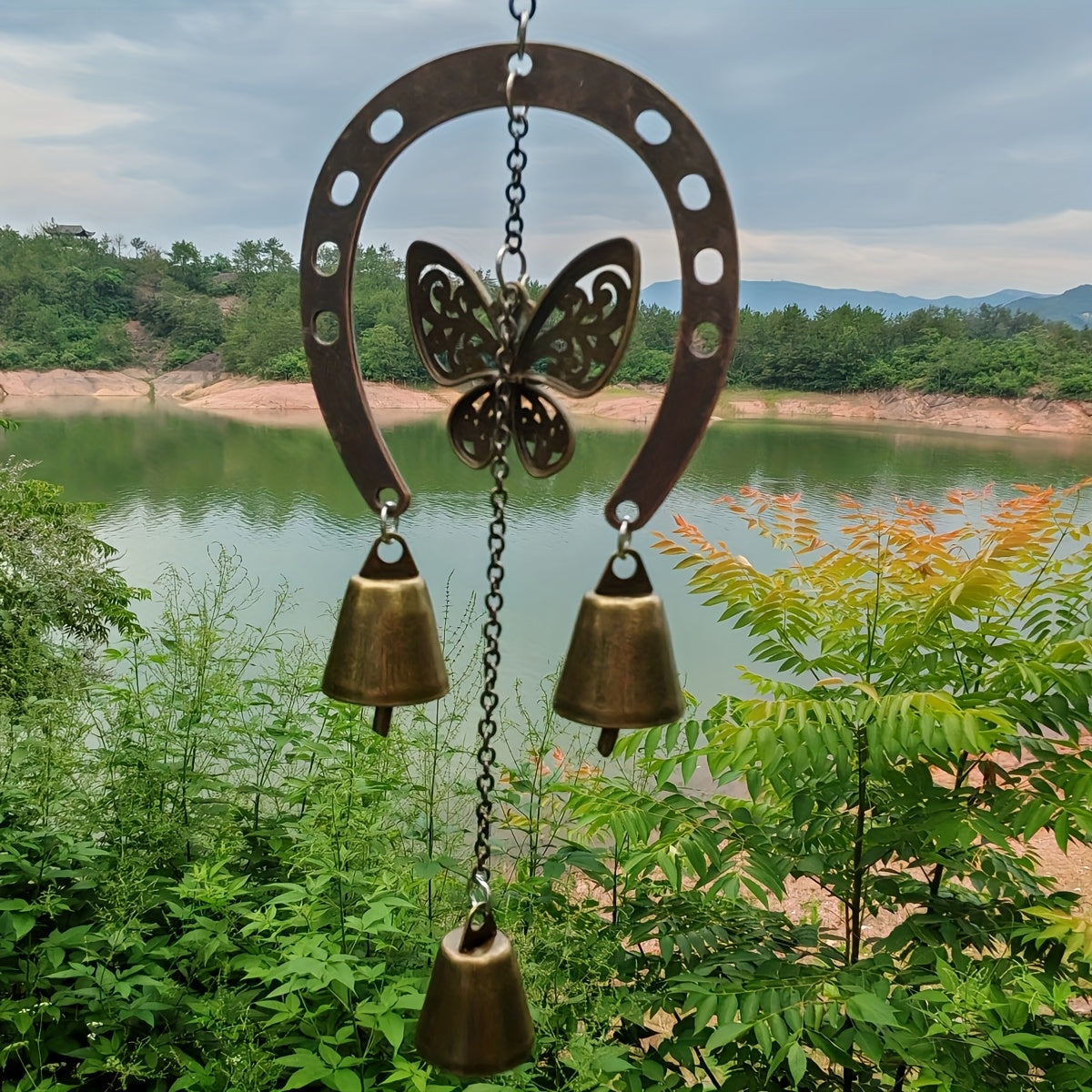 ChimeHoop | Grote Hoefijzer Windgong met Decoratieve Ketting – IJzeren Tuinornament