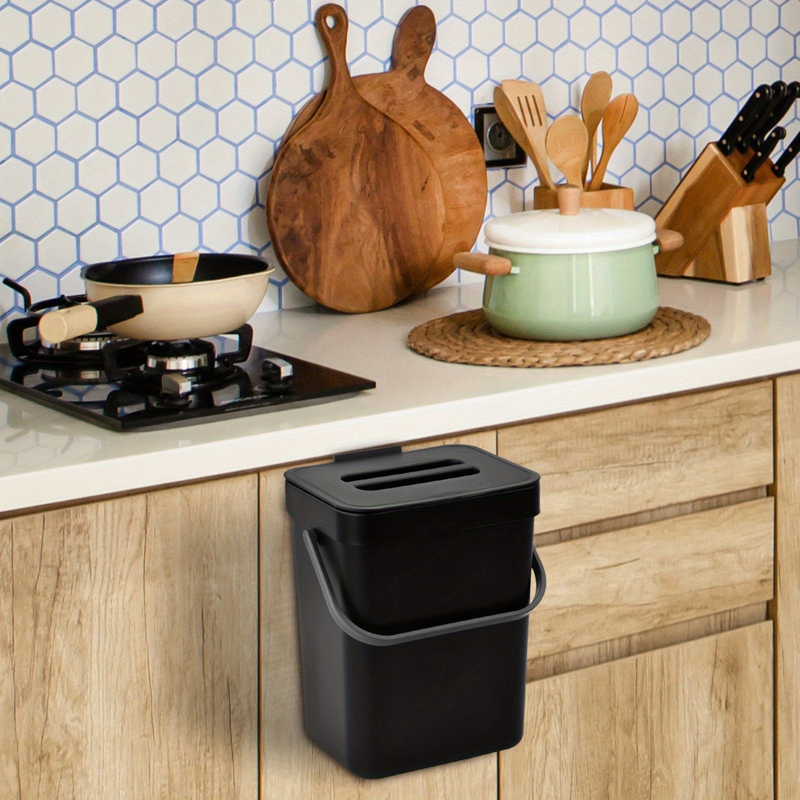 WasteWise | Compacte keukencompostbak – Afvalbak voor op het aanrecht en om op te hangen