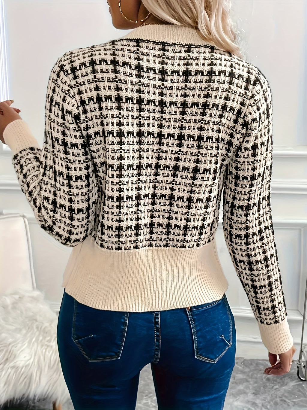 Gylora | Damesvest van geruite tweed – Gebreid vest met knopen