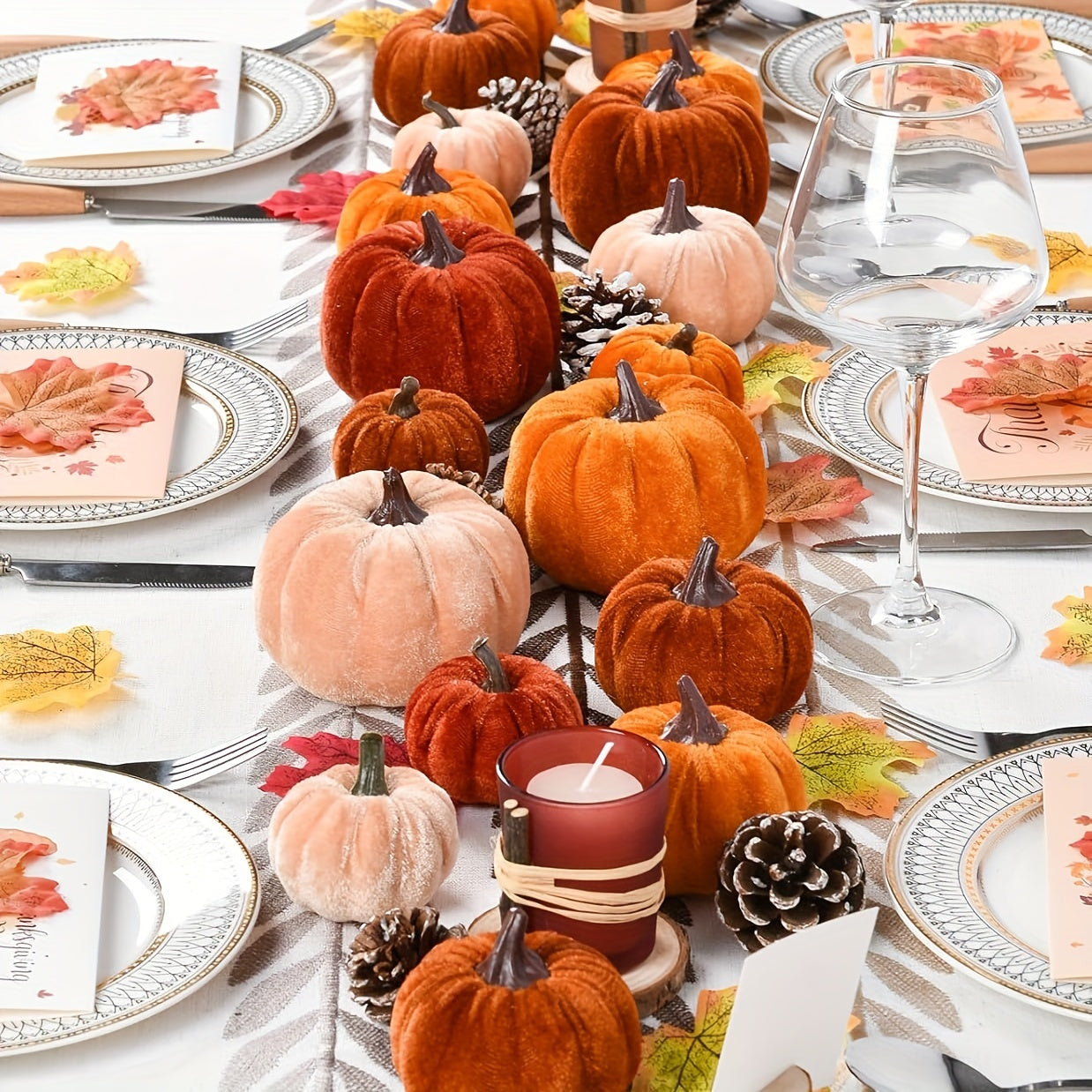 PumpkinPatch | 12 stuks kunstmatige fluwelen pompoenen – schuimrubberen herfstdecoratie & Halloween-tafelversiering