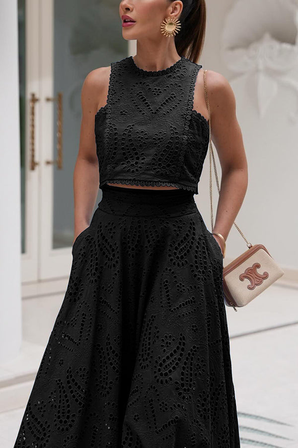 Savrina | Elegante Dames Set met Borduursels – Mouwloze Crop Top & Wijdvallende Broek