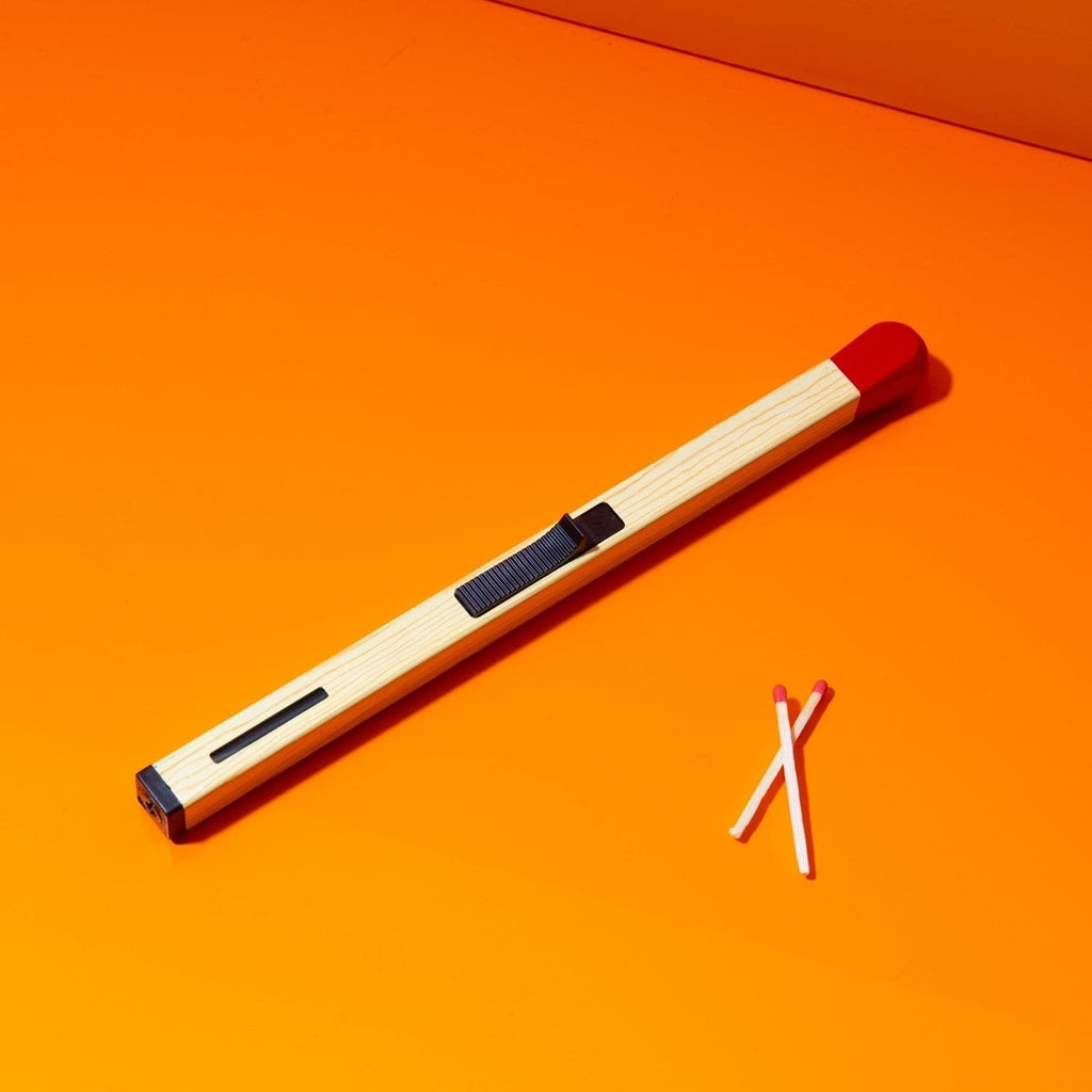 BlazeMatch | Navulbare Butaan Aansteker - Elegant Match Ontwerp, Regelbare Vlam, Perfect voor Kaarsen & Grills