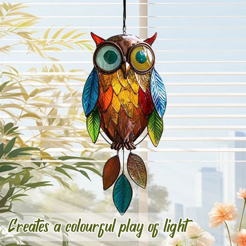 OwlAura | Hangende uil decoratie – Kleurrijke hars bladvang windgong, metalen tuin- en raamdecoratie