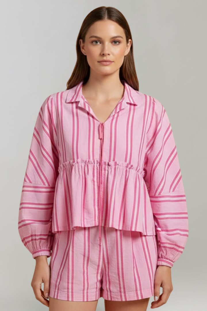 Virelia | Dames 2-delige set – top met lange mouwen en strik aan de voorkant & shorts met hoge taille