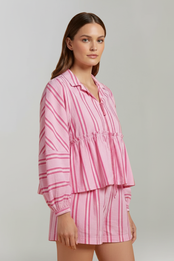 Virelia | Dames 2-delige set – top met lange mouwen en strik aan de voorkant & shorts met hoge taille