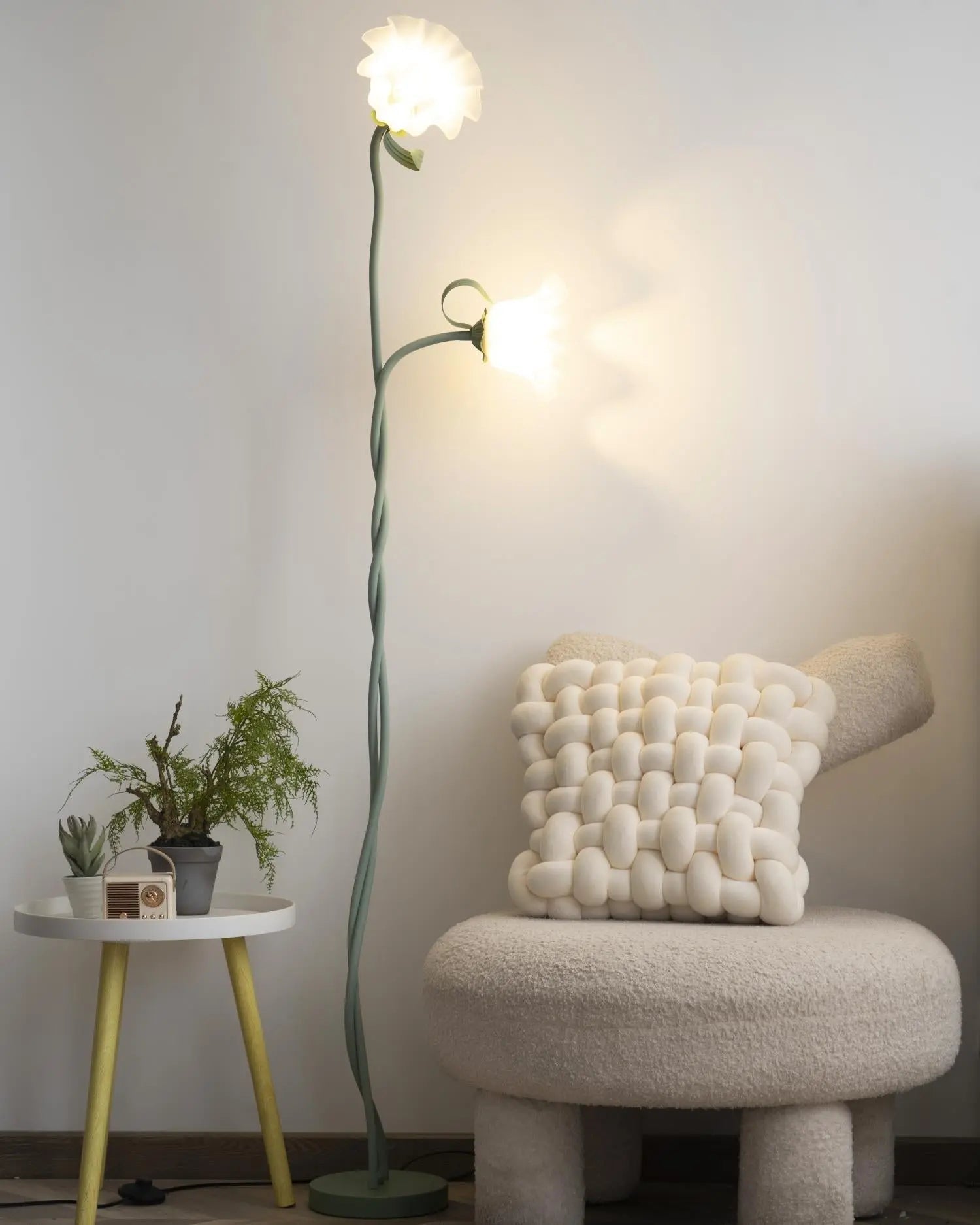 BlossomLight | Elegante serene Bell bloemen Vloerlamp