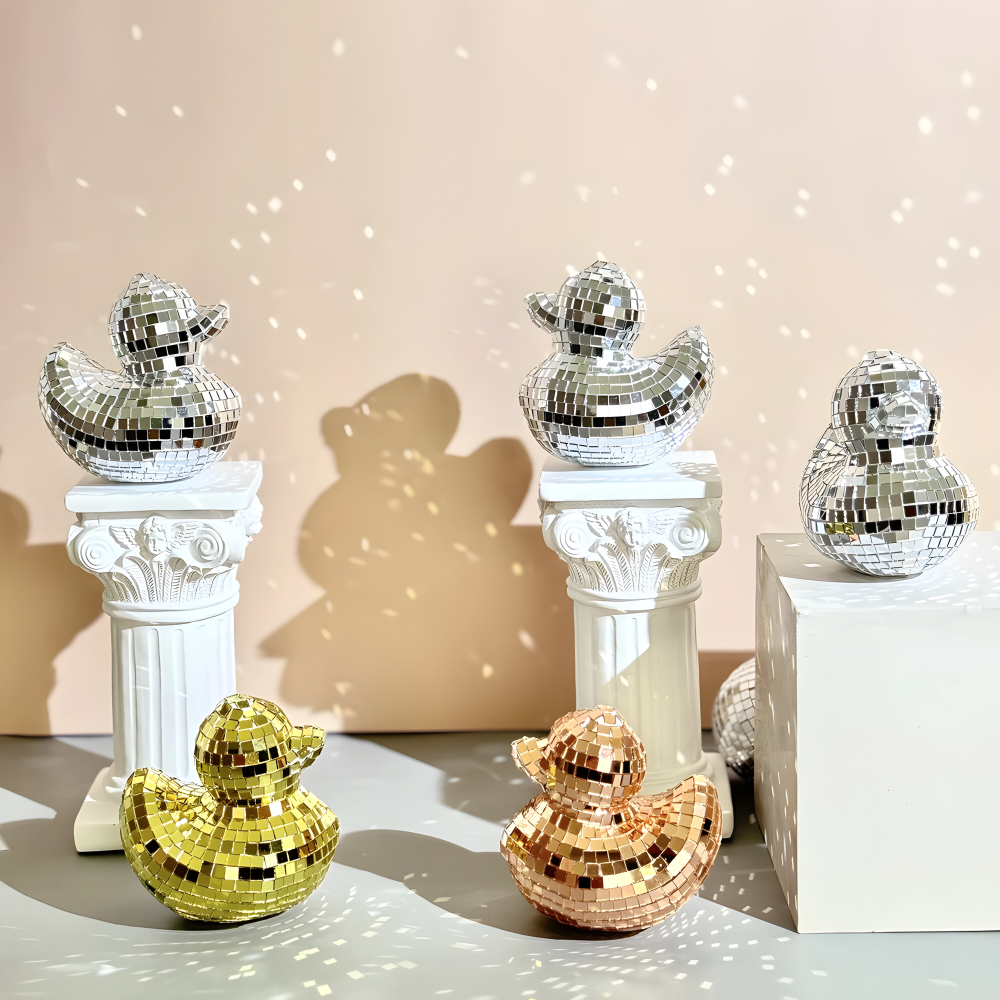 QuackGlitz | Handgemaakte eendenspiegel discobal – decoratief ornament voor trendy slaapkamers