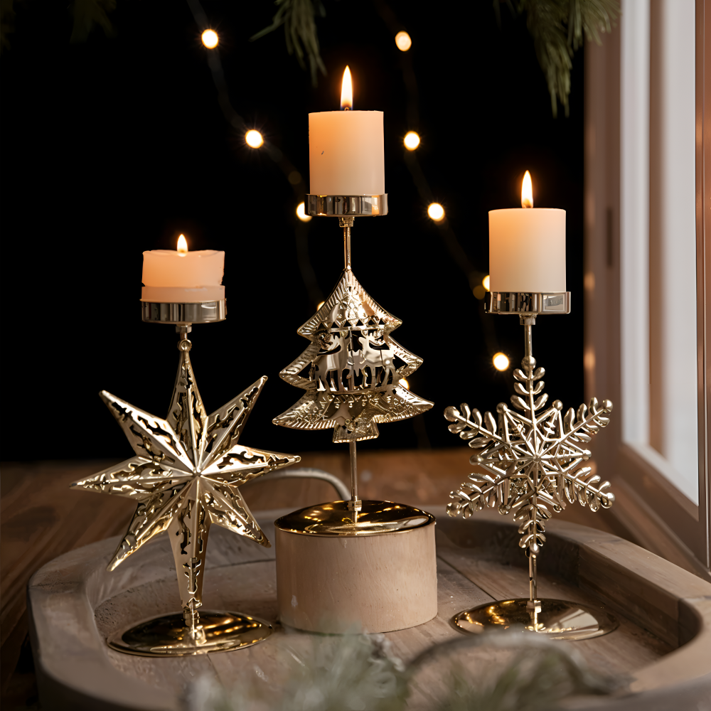 YuletideShine | Vintage gouden kerstkaarsenhouder – Metallic feestelijke decoratie voor thuis en feesttafels