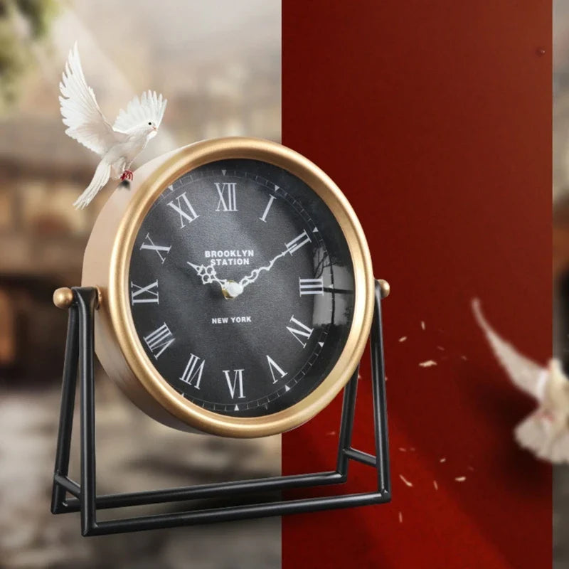 ClassicTock | Retro metalen bureauklok - stille decoratieve tafelklok voor thuiskantoor, vintage stijl