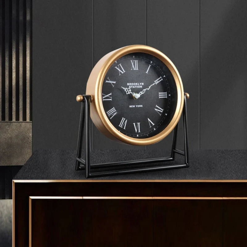 ClassicTock | Retro metalen bureauklok - stille decoratieve tafelklok voor thuiskantoor, vintage stijl