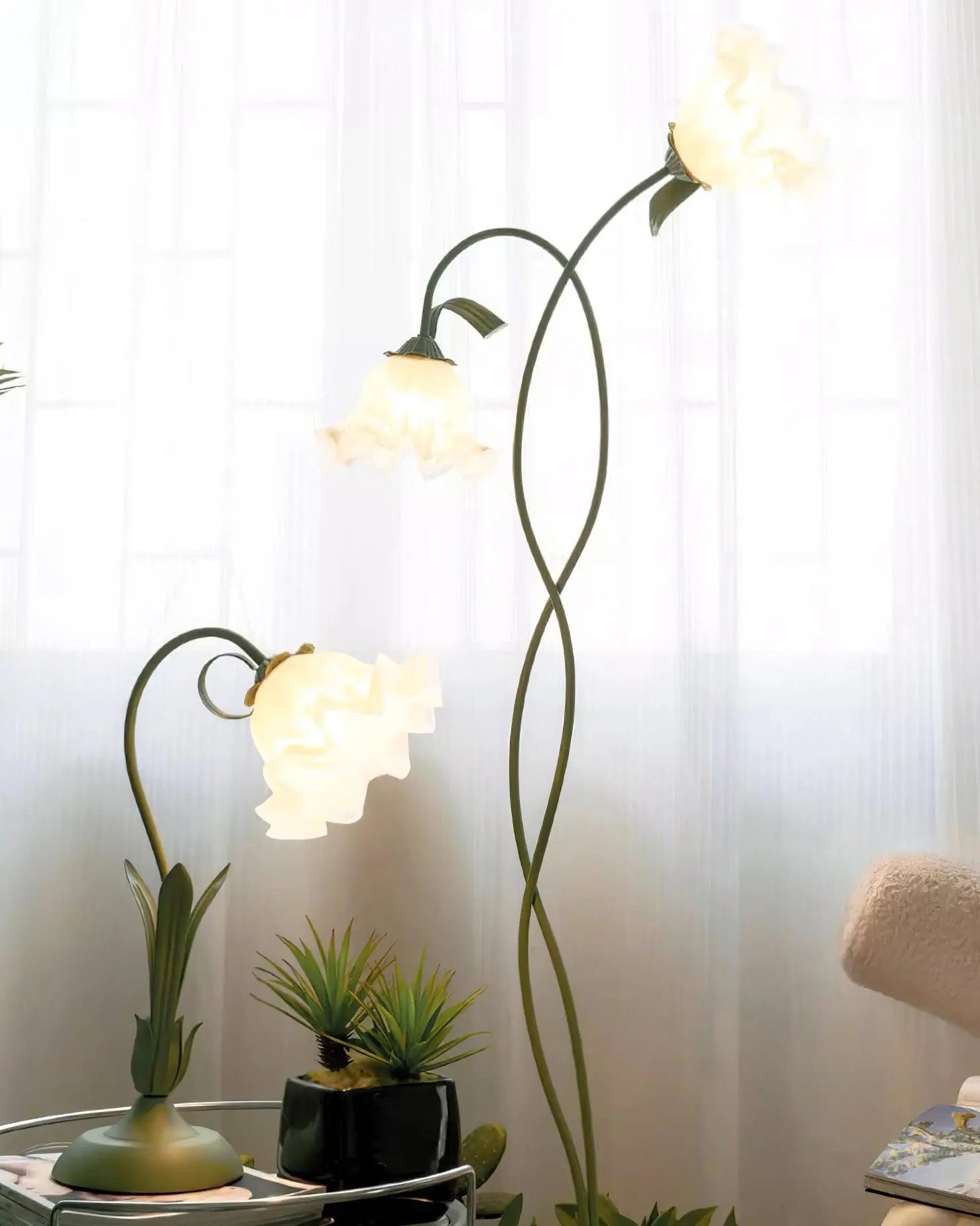 BlossomLight | Elegante serene Bell bloemen Vloerlamp