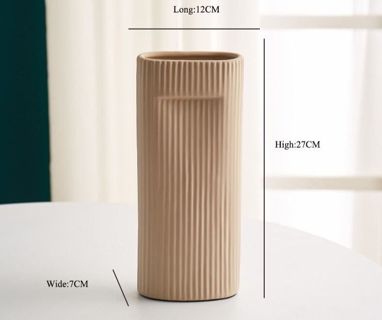 NordicLoom | Elegante Keramik Blumenvase mit Streifenmuster - Moderne Wohndekoration