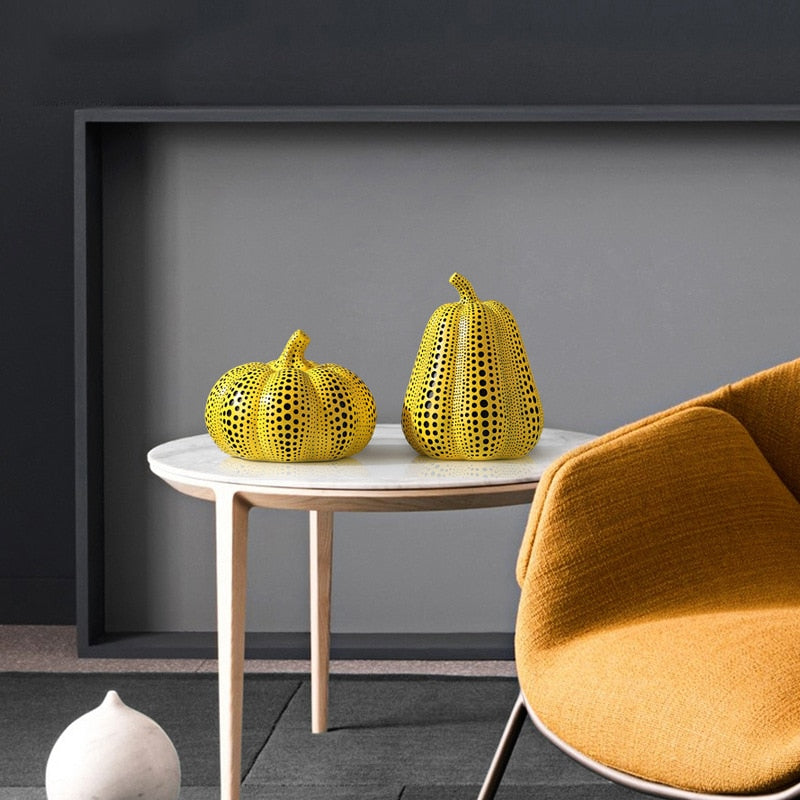 Gourmoda | Polka dot pompoen sculptuur - Yayoi Kusama stijl moderne kunst decor