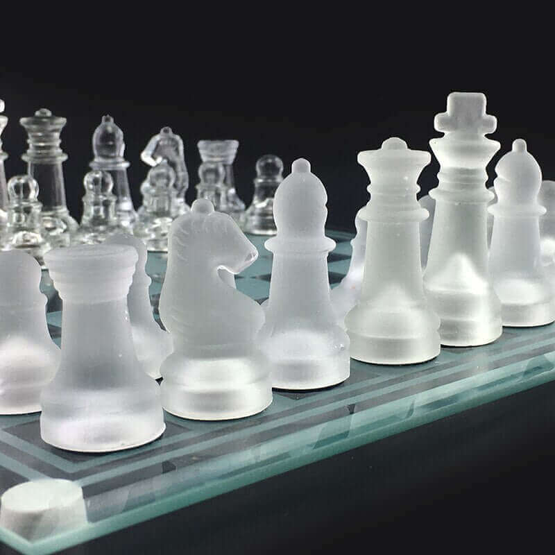 CrystalChess | Elegant glazen schaakspel – Transparant schaakbord en luxe decoratief spel