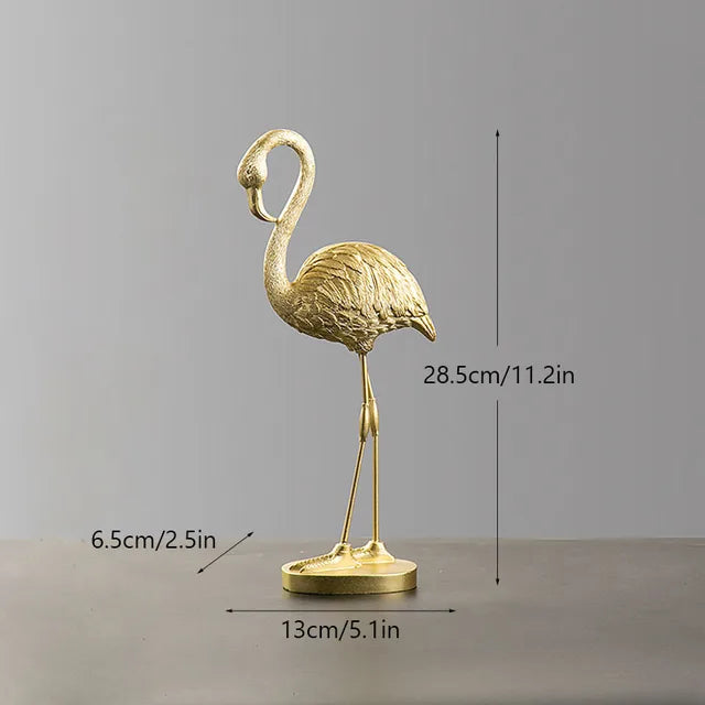 GoldenPlume | Gouden Flamingo Standbeeld - Luxe Tropische Woondecoratie & Elegant Beeldhouwwerk