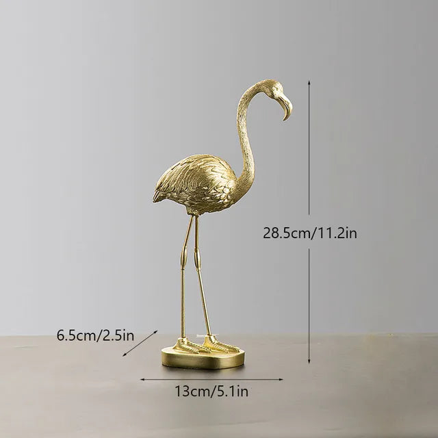 GoldenPlume | Gouden Flamingo Standbeeld - Luxe Tropische Woondecoratie & Elegant Beeldhouwwerk