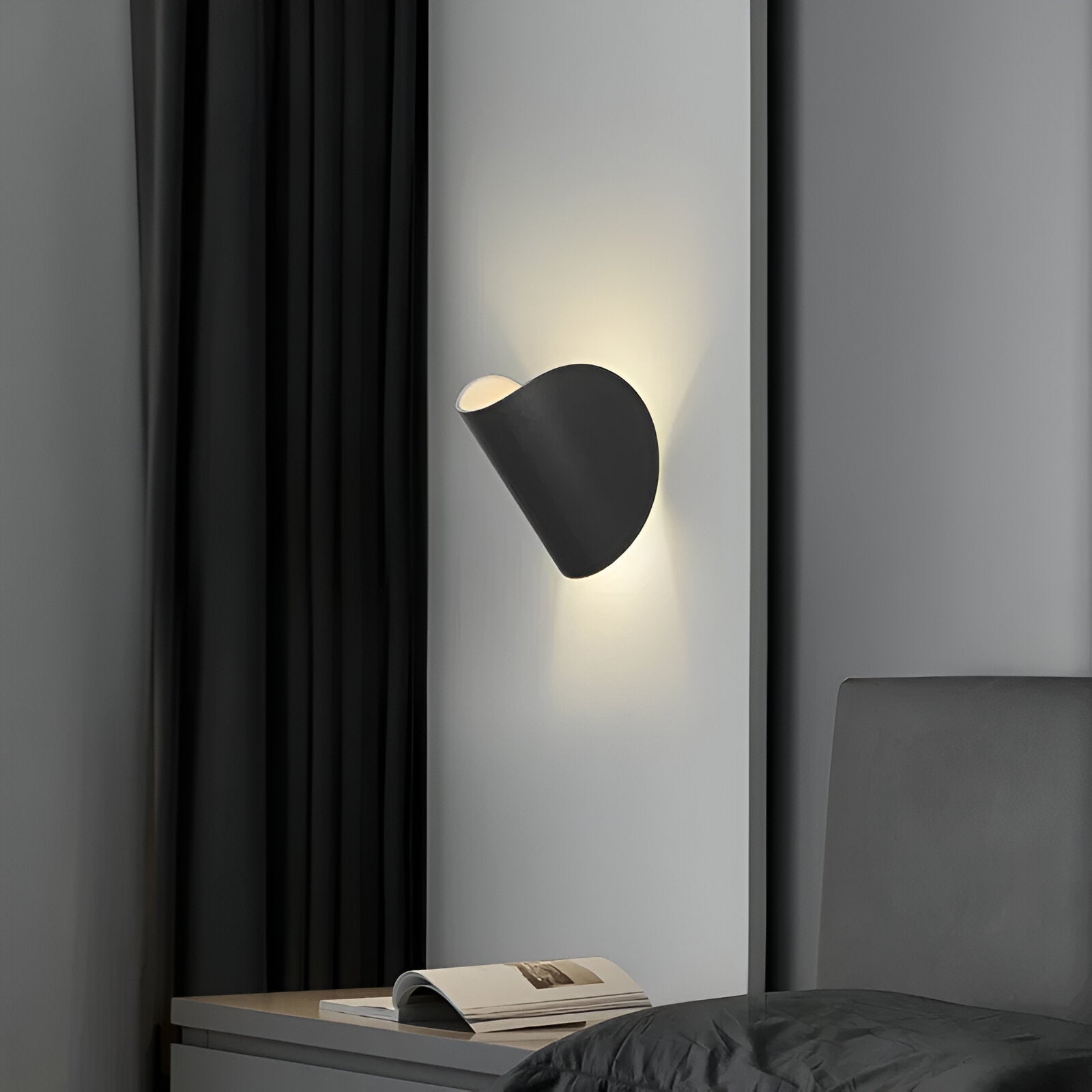 Revolva | Roterende Metalen Wandlamp - Verstelbaar Bocht Ontwerp voor Moderne Home Verlichting