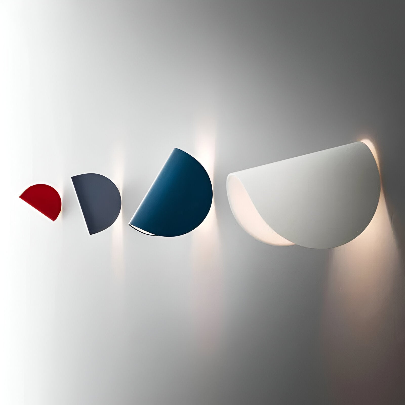 Revolva | Roterende Metalen Wandlamp - Verstelbaar Bocht Ontwerp voor Moderne Home Verlichting